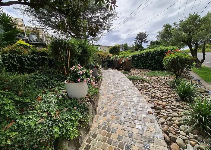 Vista Unit Close To The City & Airport & Train Station And Brighton Le Sands Beach