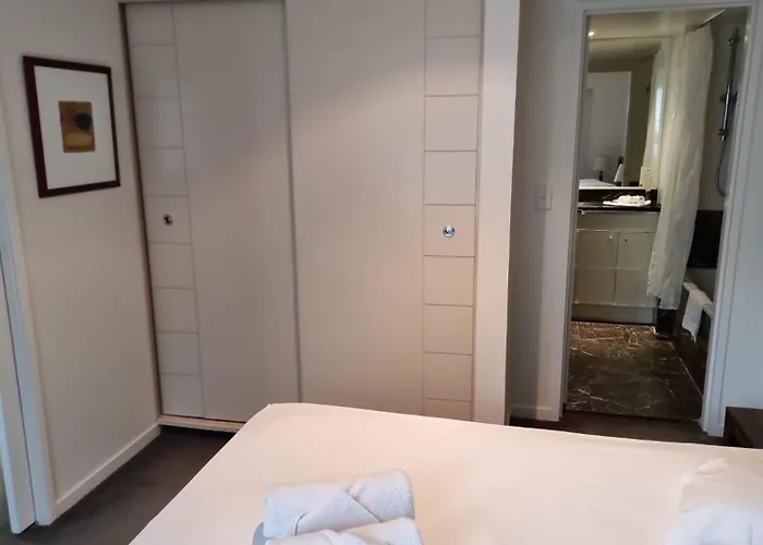 Pet Friendly hotel: Accommodation Sydney Darling Harbour